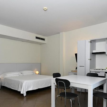 Hotel Eden Lido di Jesolo Bagian luar foto