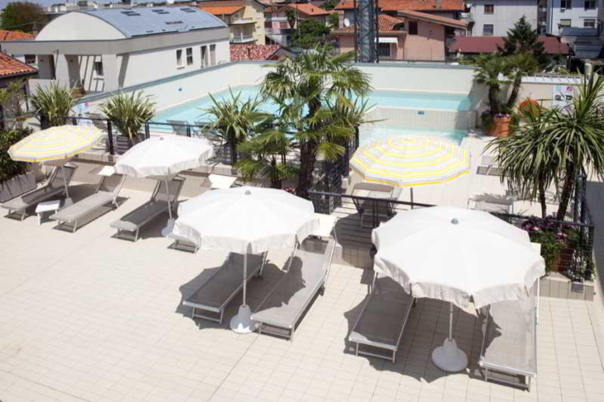 Hotel Eden Lido di Jesolo Bagian luar foto