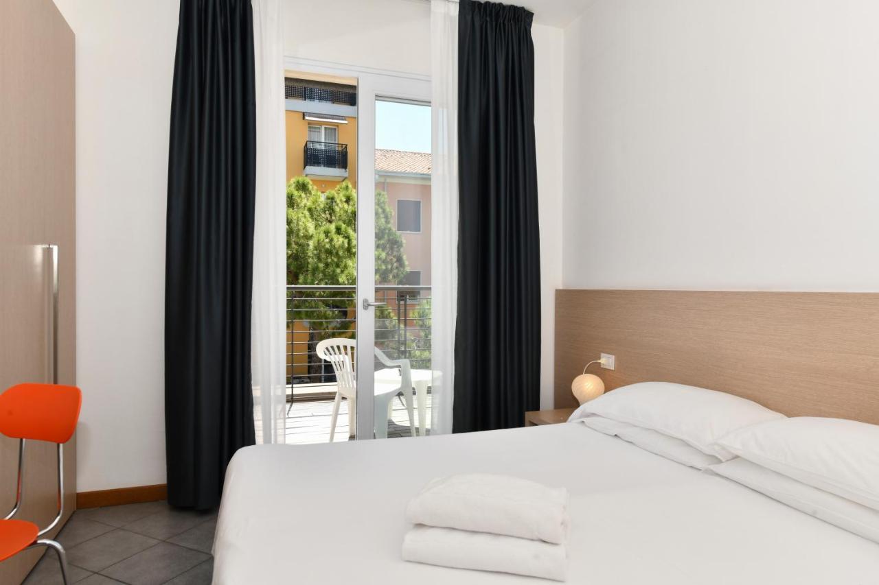 Hotel Eden Lido di Jesolo Bagian luar foto