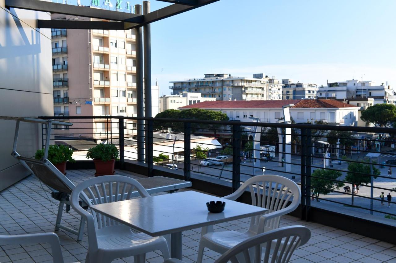 Hotel Eden Lido di Jesolo Bagian luar foto